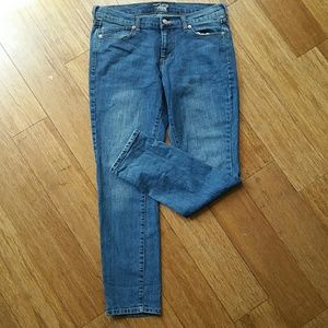 Old Navy flirt short skinny jeans
